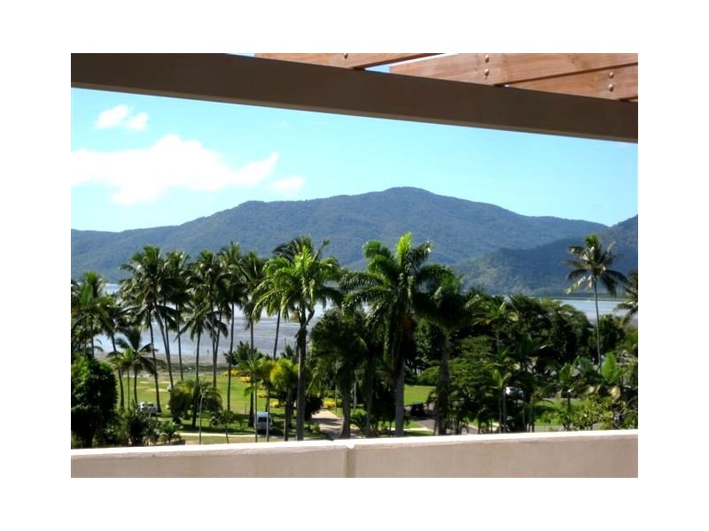 PENTHOUSE/ 339 Lake Street, Cairns QLD 4870