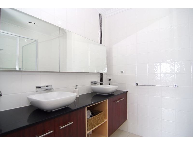 7 / 88 HARBOUR DR, Cairns QLD 4870