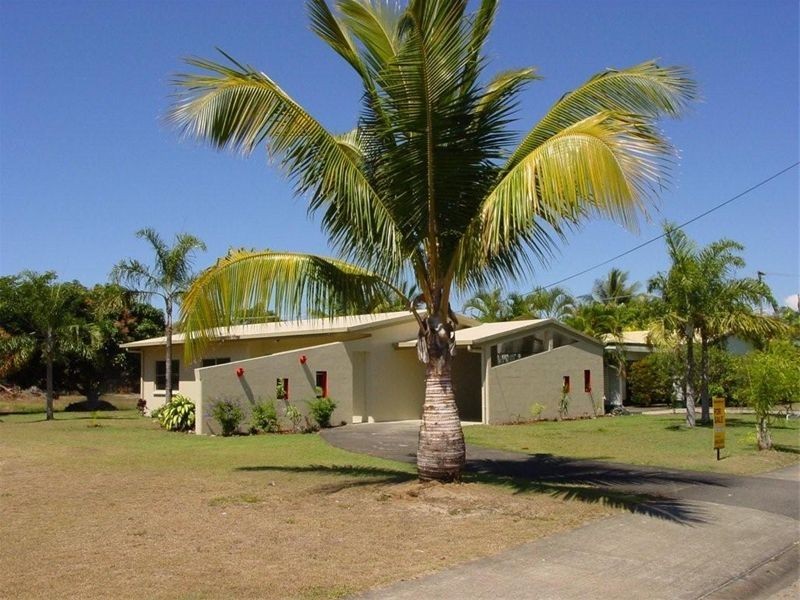 9 Snapper Island Drive, Wonga QLD 4873