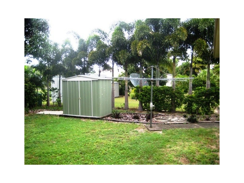 9 Snapper Island Drive, Wonga QLD 4873