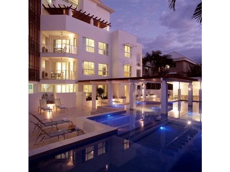 APT. 2 / 201 LAKE STREET, Cairns QLD 4870