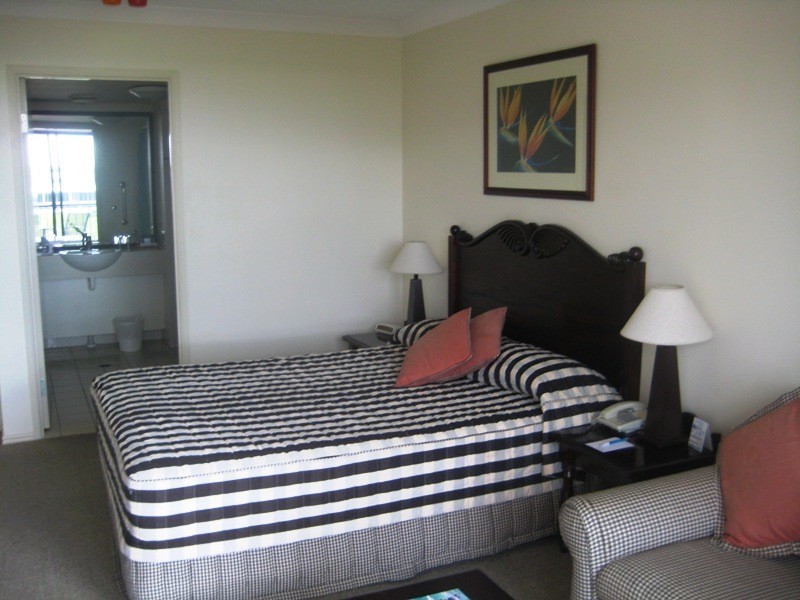 Level 4 APT 405 – The Eslanade, Cairns City QLD 4870