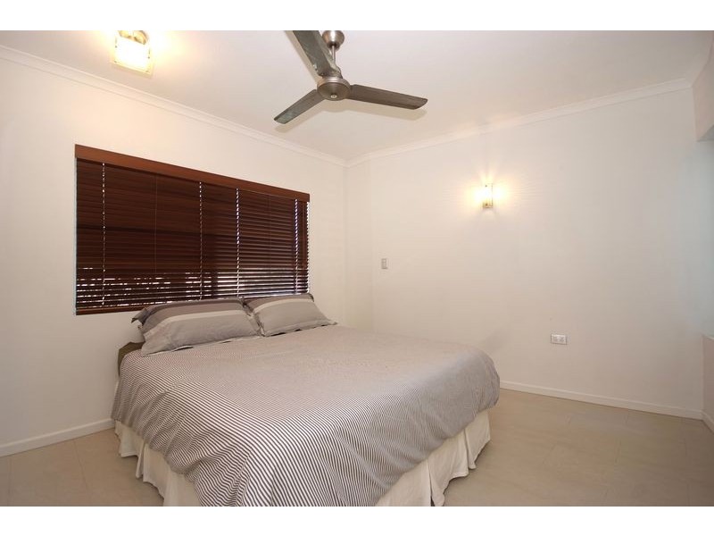 105 Collins Avenue, Cairns QLD 4870