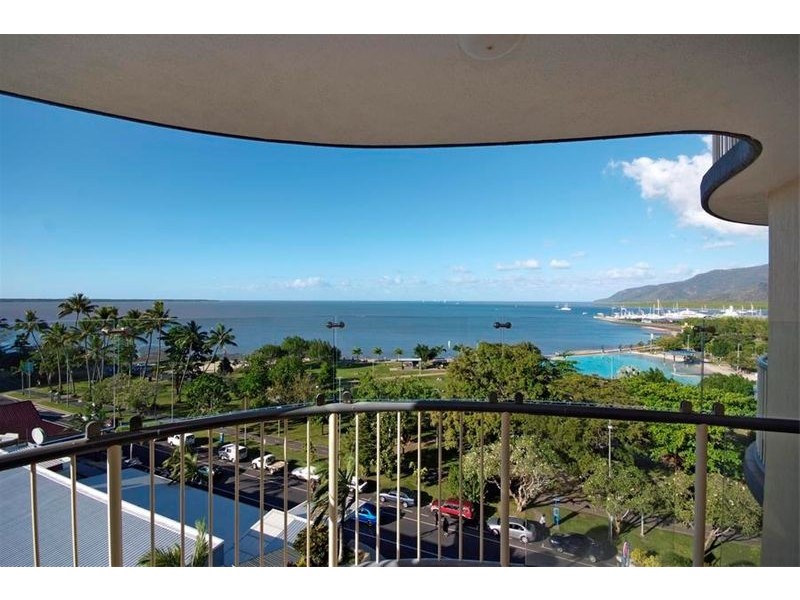 Level 7 APT 707 / 73 The Esplanade, Cairns QLD 4870