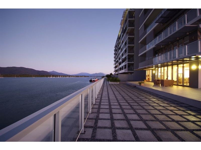 Level 4 Apt. 11 / 1 Marlin Parade, Cairns City QLD 4870
