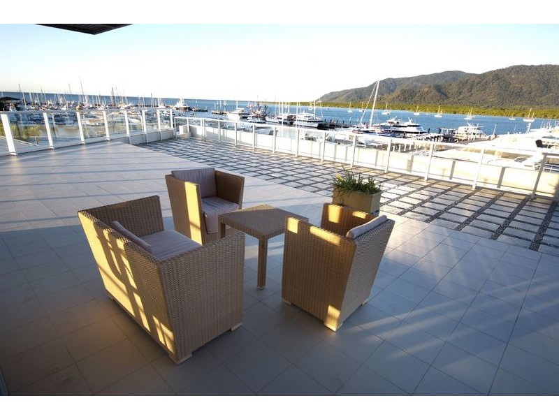 Level 4 Apt. 11 / 1 Marlin Parade, Cairns City QLD 4870