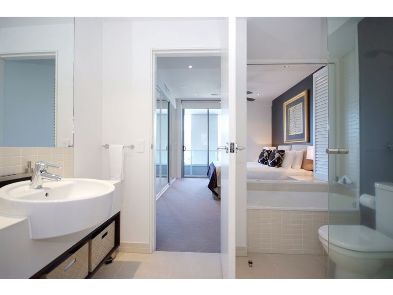 Level 3 Apt. 301 / 1 Marlin Parade, Cairns City QLD 4870