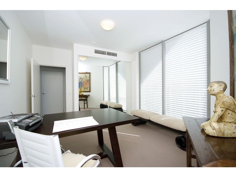 Level 3 Apt. 301 / 1 Marlin Parade, Cairns City QLD 4870