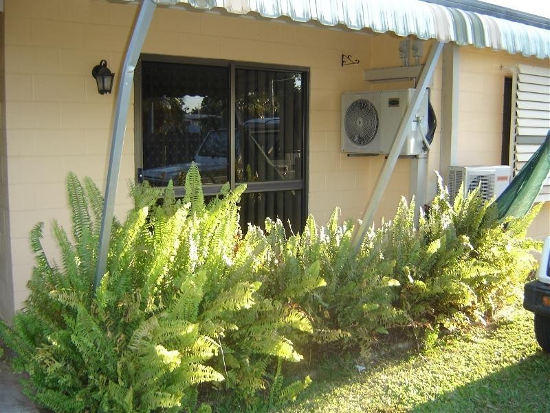 1 48 Kowinka Street, White Rock QLD 4868