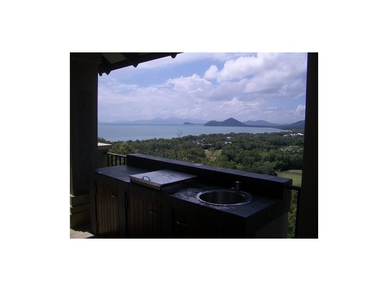 APT. 7 / 11 Colonel Cummings Drive, Santai, Palm Cove QLD 4879