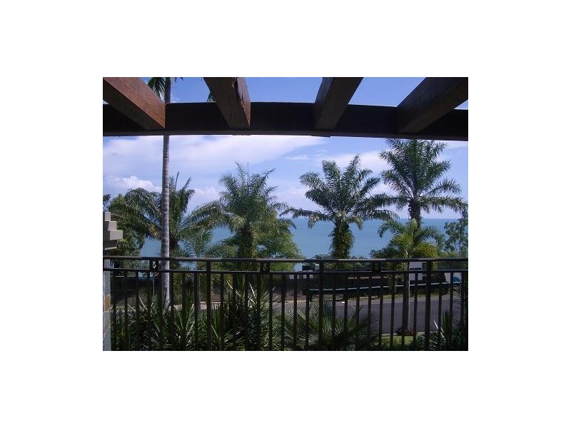 APT. 7 / 11 Colonel Cummings Drive, Santai, Palm Cove QLD 4879