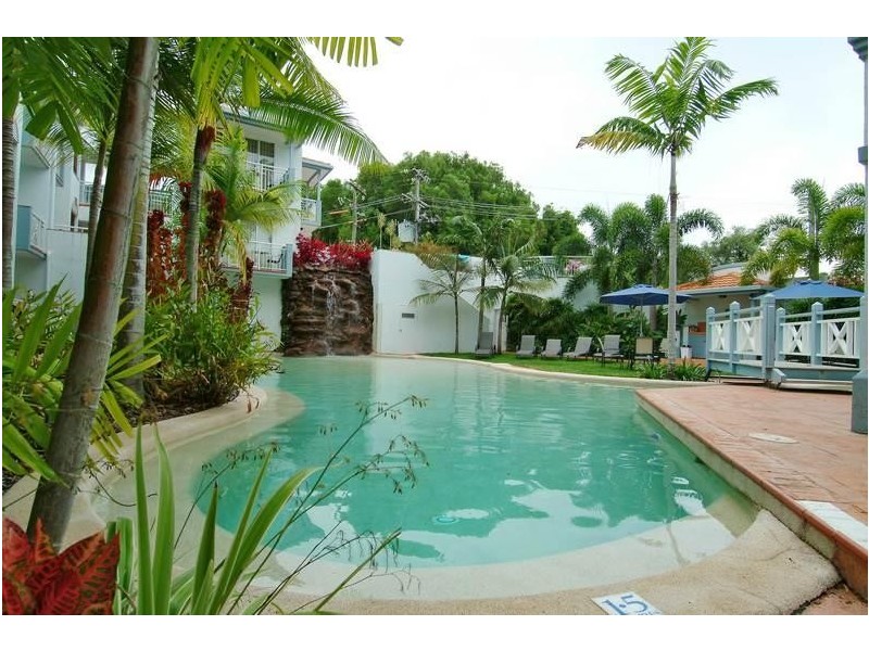 APT. 304 / ALASSIO RESORT Williams Esplanade, Palm Cove QLD 4879