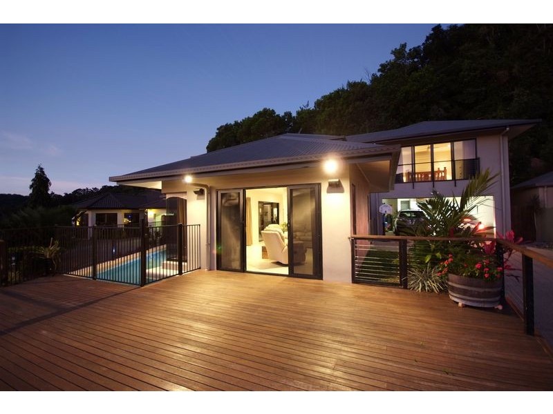 16 PLAYFORD CLOSE, Brinsmead QLD 4870