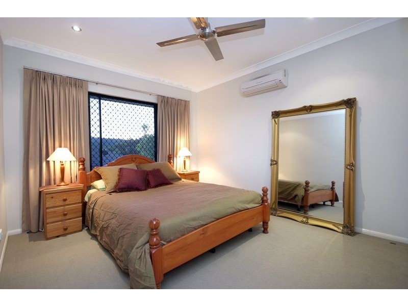 16 PLAYFORD CLOSE, Brinsmead QLD 4870