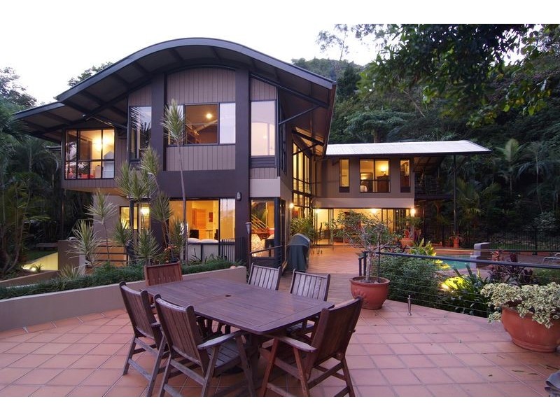 10 Olfersia Court, Mooroobool QLD 4870