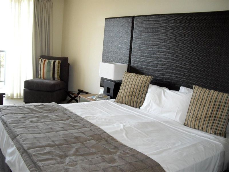 Level 5 APT 309 & 311 / 38 ABBOTT STREET, Cairns QLD 4870