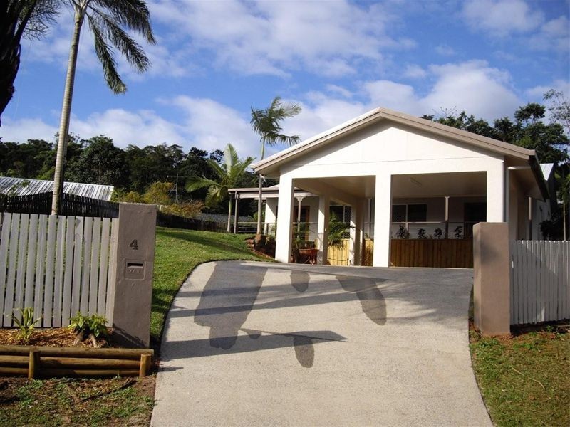 4 WHEELER CLOSE, Brinsmead QLD 4870