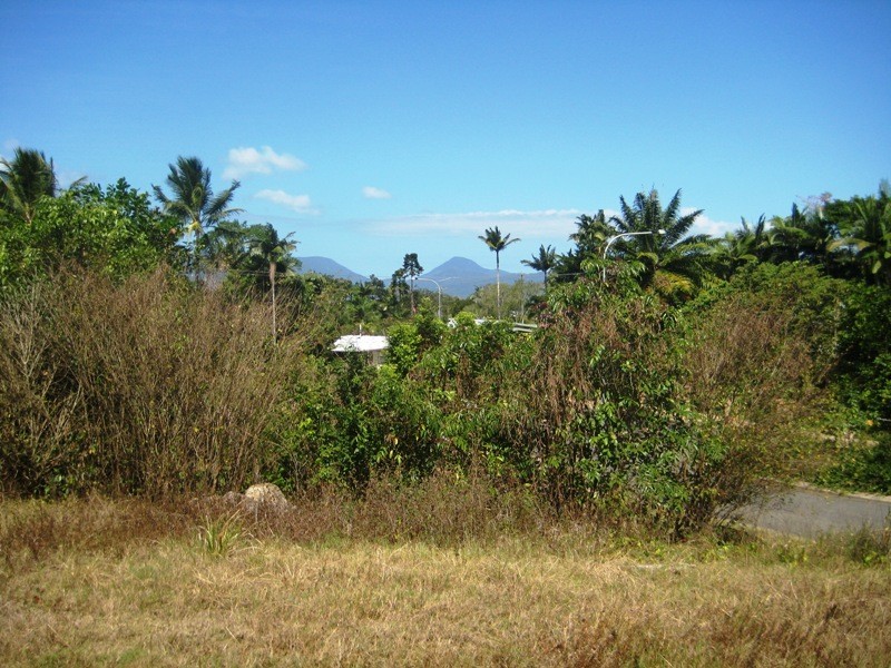 4 Bel-Air Drive, Whitfield QLD 4870