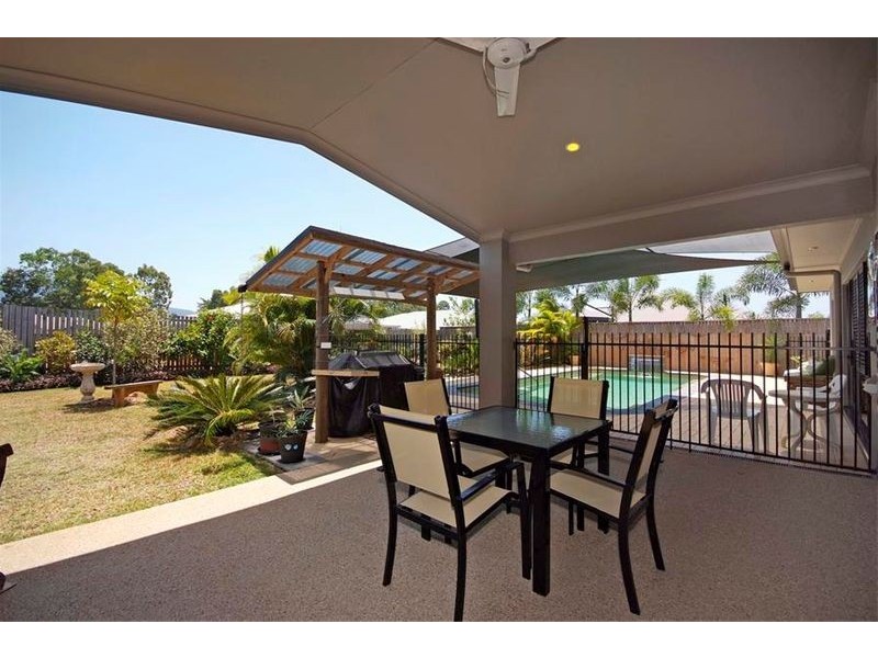 4 Renton Close, Edmonton QLD 4869