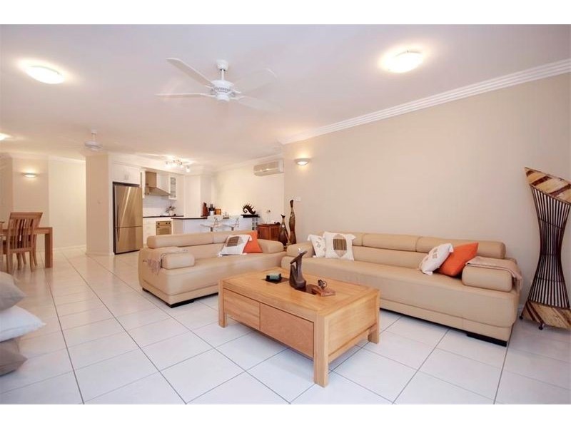 APT 14 / 291 The Esplanade, Cairns QLD 4870