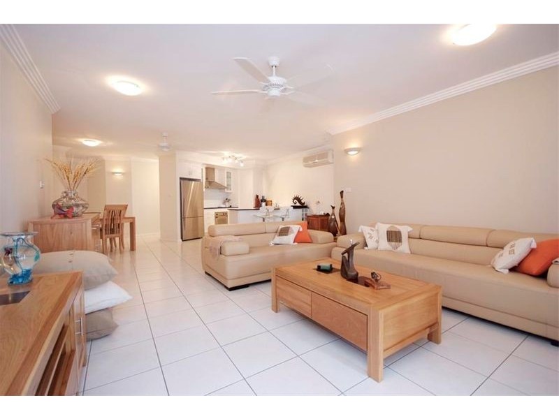 APT 14 / 291 The Esplanade, Cairns QLD 4870