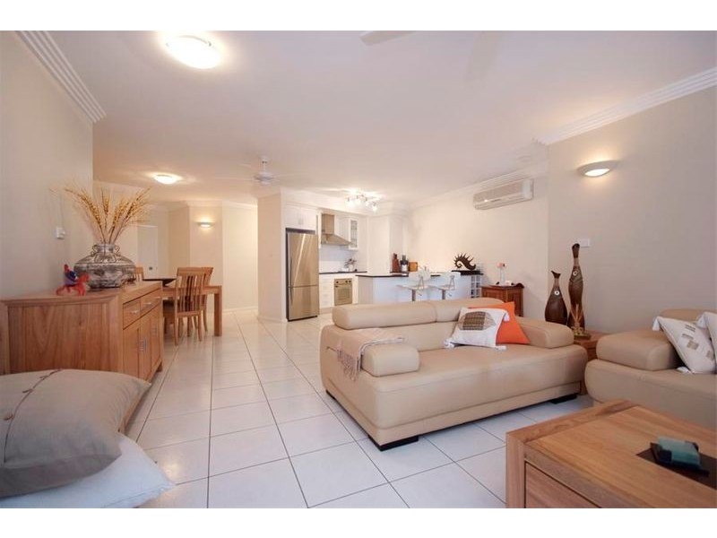 APT 14 / 291 The Esplanade, Cairns QLD 4870