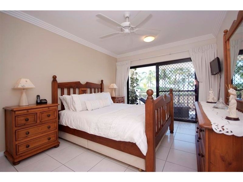 APT 14 / 291 The Esplanade, Cairns QLD 4870