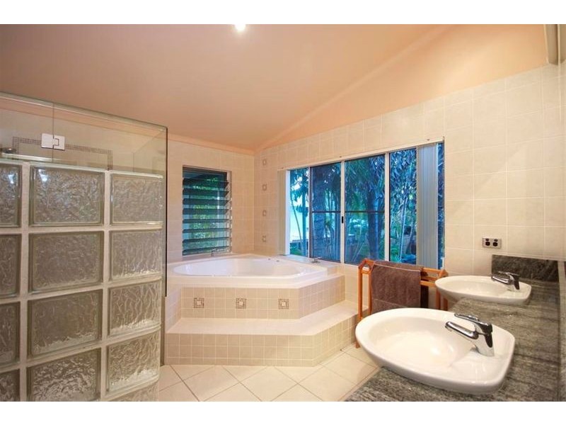 17 Sand Street, Port Douglas QLD 4877