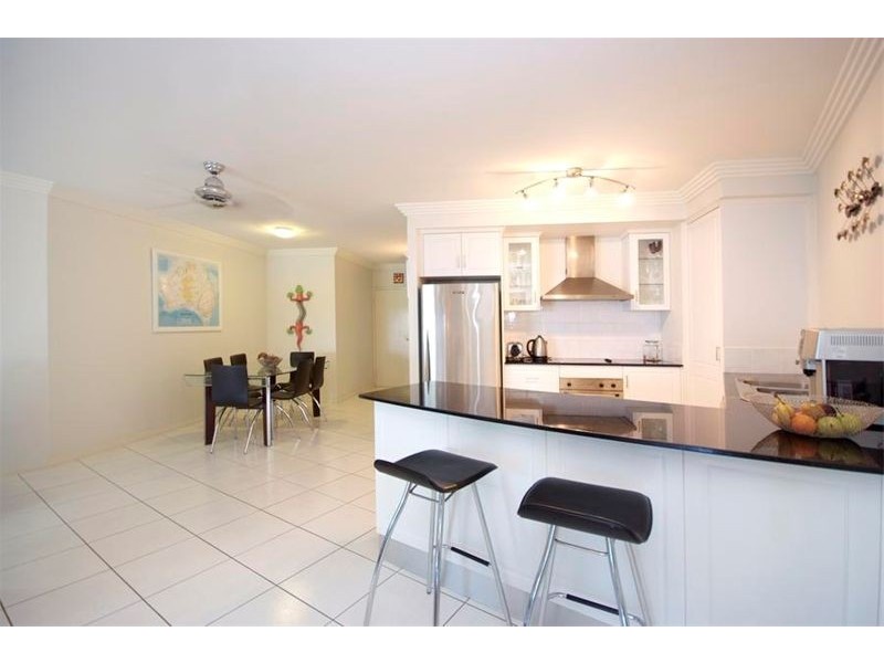 APT 16 / 291 The Esplanade, Cairns City QLD 4870