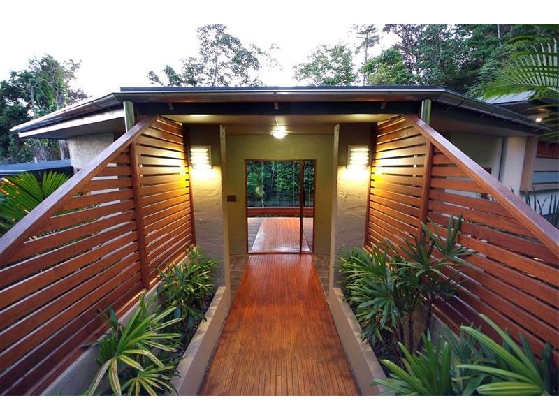 55 Junction St, Edge Hill QLD 4870