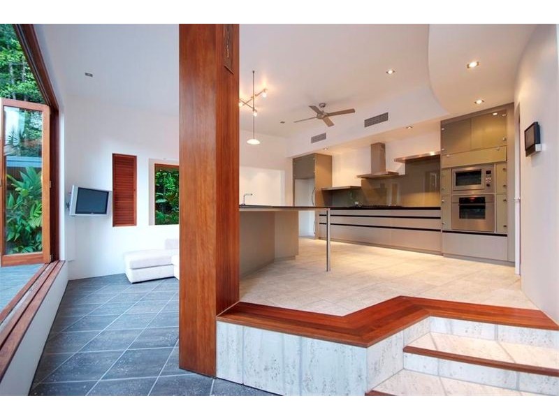 55 Junction St, Edge Hill QLD 4870