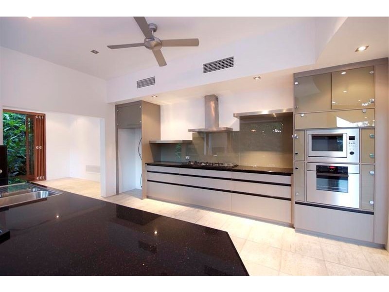 55 Junction St, Edge Hill QLD 4870