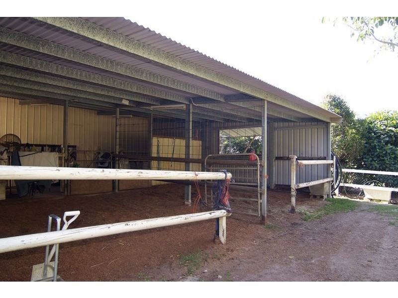 5 CRYSTAL CLOSE, Redlynch QLD 4870