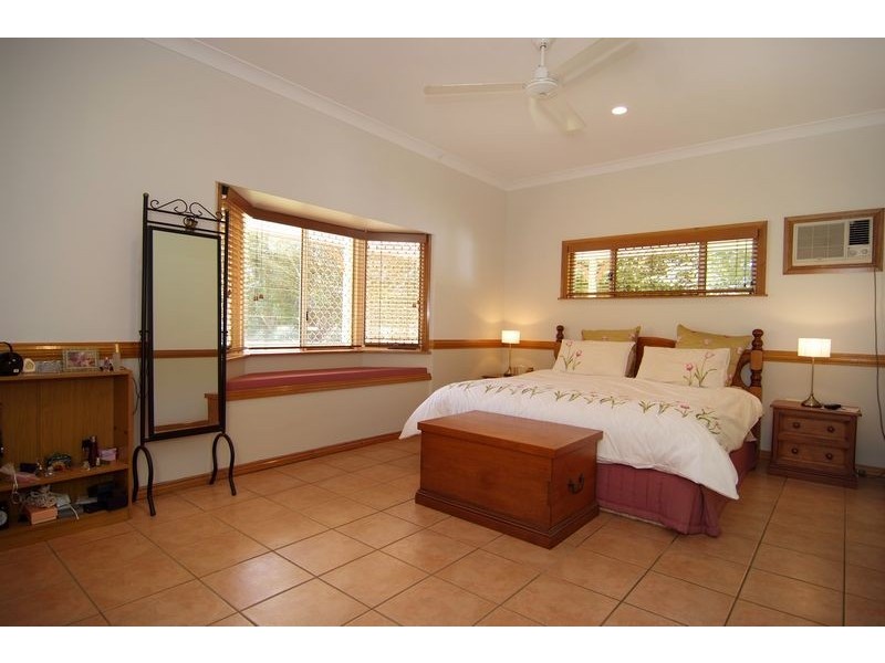 5 CRYSTAL CLOSE, Redlynch QLD 4870