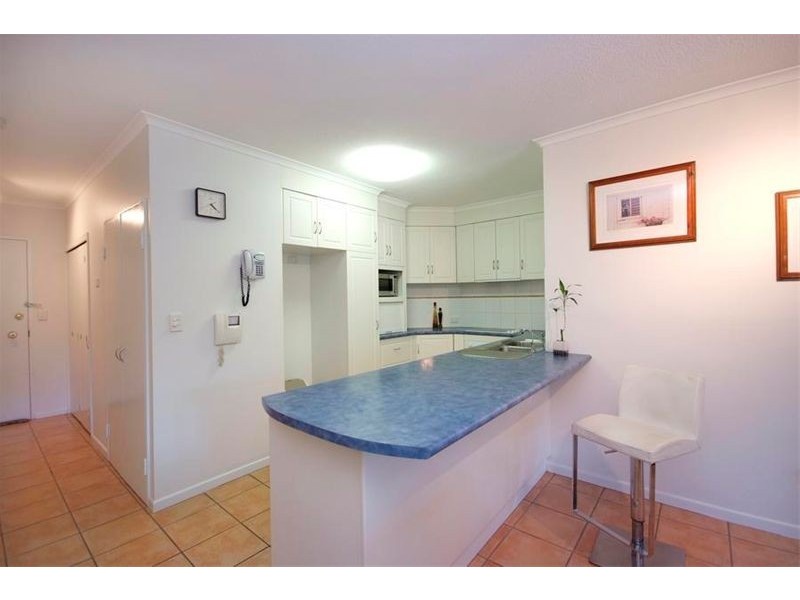 Apt 102/275 The Esplanade, Cairns QLD 4870