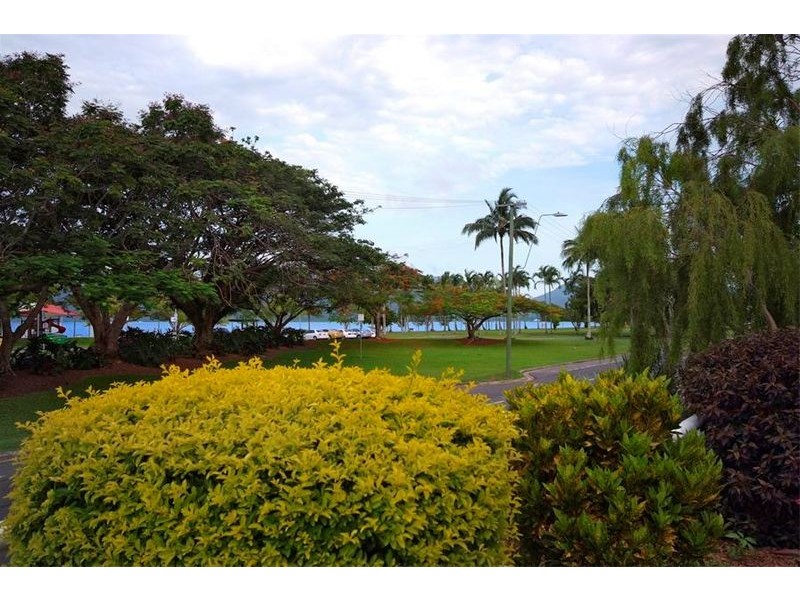 Apt 102/275 The Esplanade, Cairns QLD 4870