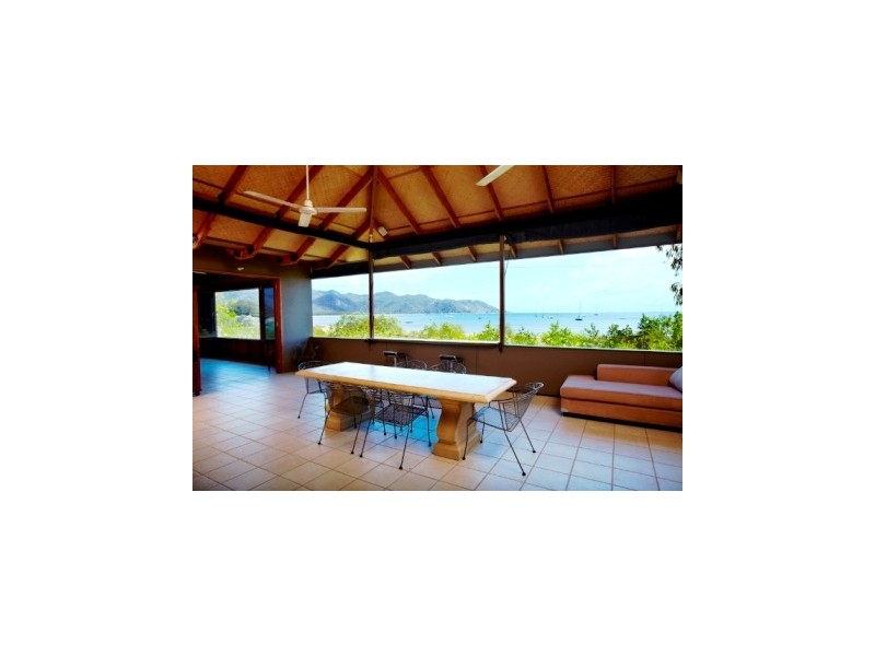 12 Henry Lawson Drive, Horseshoe Bay, Magnetic Island QLD 4819