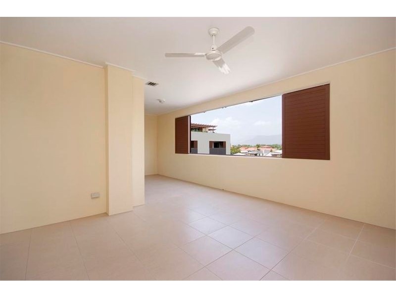 205/339  Lake St, Cairns QLD 4870