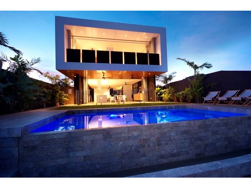 43 Harbour Drive, BLUE WATER, Trinity Park QLD 4879
