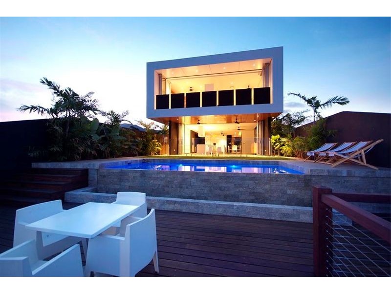 43 Harbour Drive, BLUE WATER, Trinity Park QLD 4879