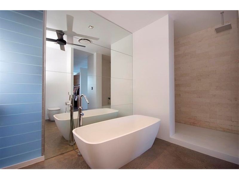 43 Harbour Drive, BLUE WATER, Trinity Park QLD 4879