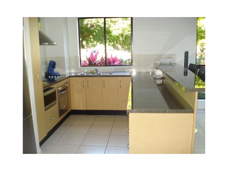 APT 4/15-21 Clare Street, Cairns QLD 4870