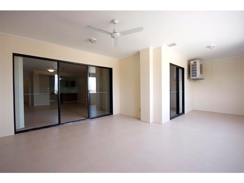 1/339  Lake St, Cairns QLD 4870