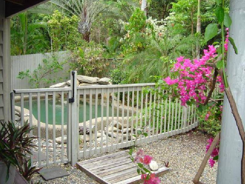 12 OAK BEACH ROAD, Oak Beach QLD 4877