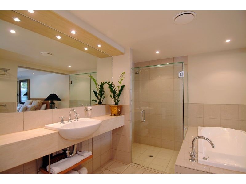 21 VASEY ESPLANADE, Trinity Beach QLD 4879