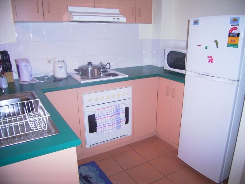 2  /353 Severin Street, Parramatta Park QLD 4870