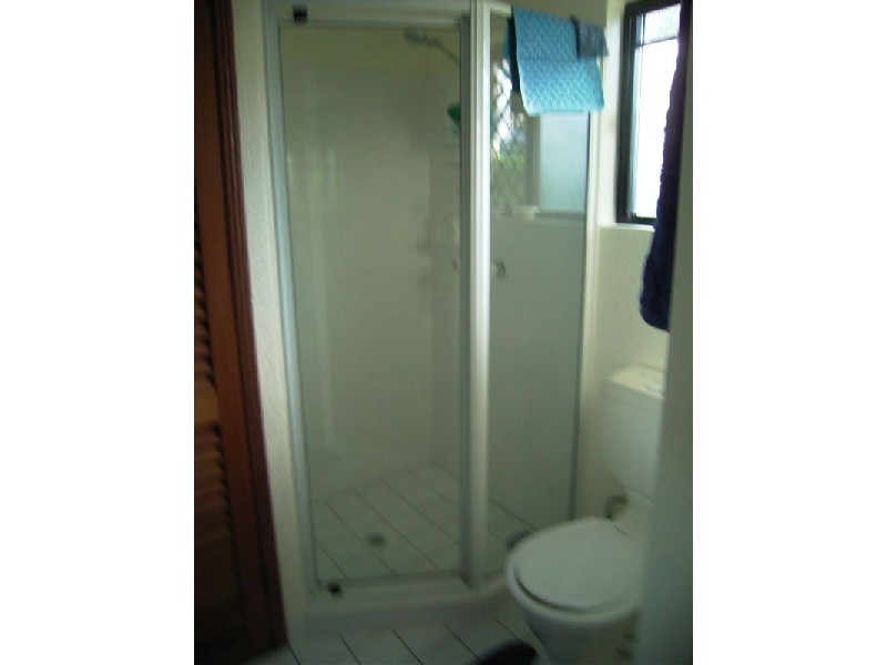 2  /353 Severin Street, Parramatta Park QLD 4870