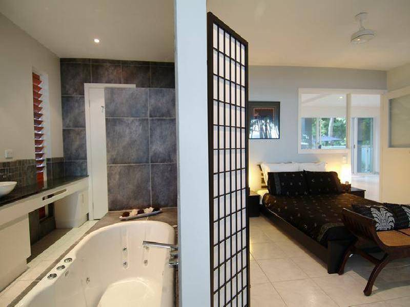 25 OAK BEACH, Oak Beach QLD 4877