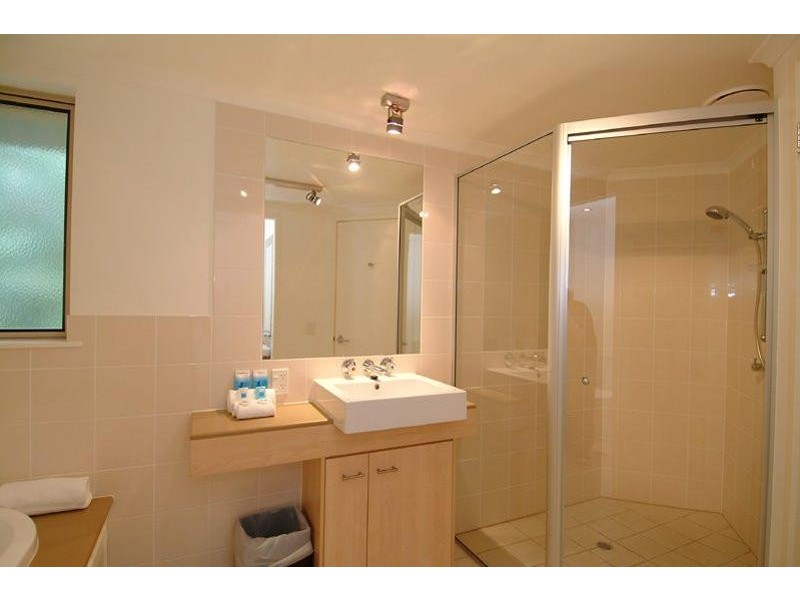 APT. 624 AMPHORA Williams Esplanande, Palm Cove QLD 4879