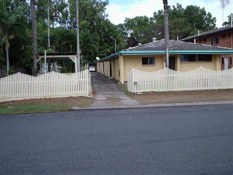 4/47 Sims Esplanade, Yorkeys Knob QLD 4878